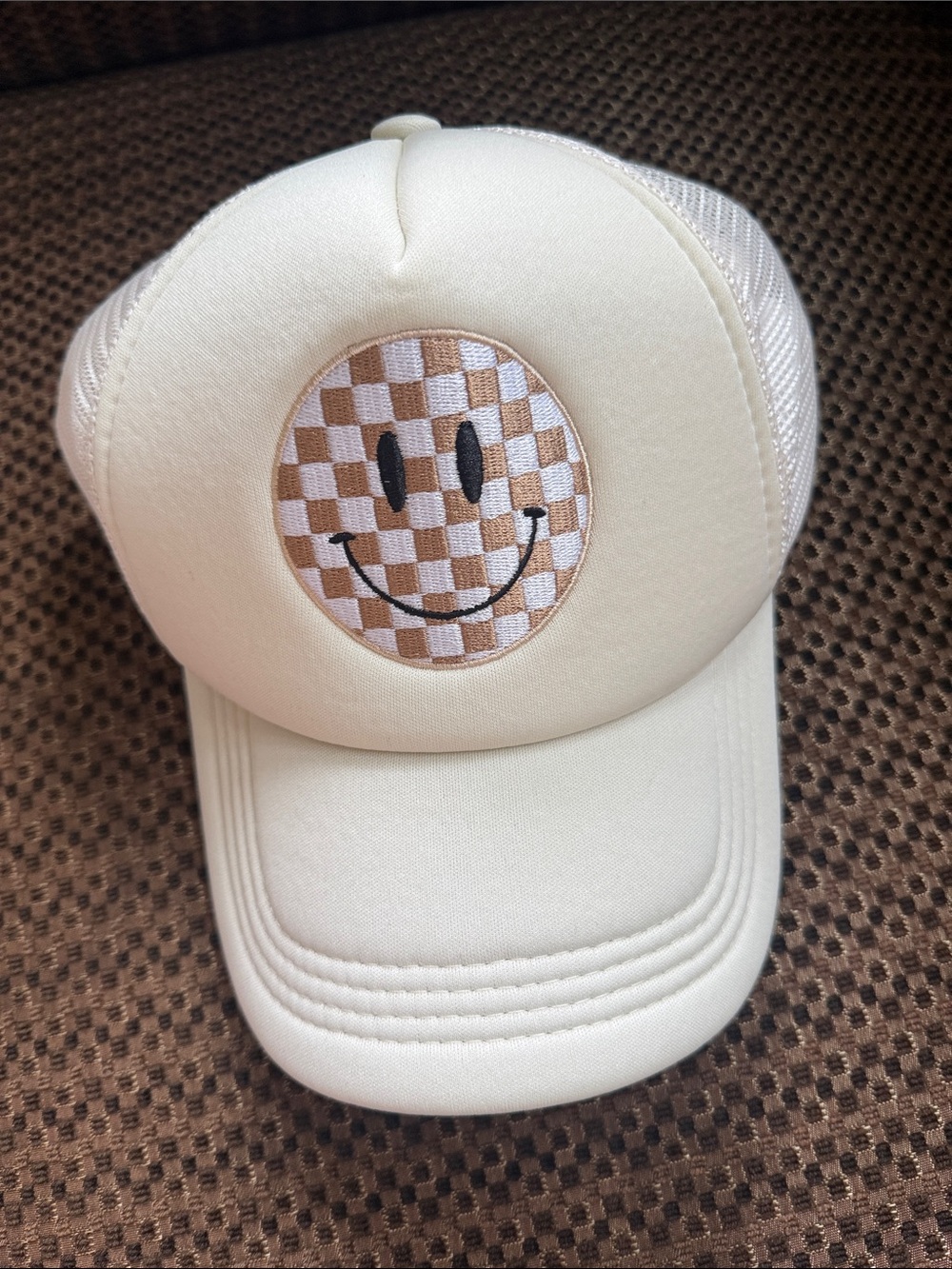 SMILEY FACE Trucker Hat NWT